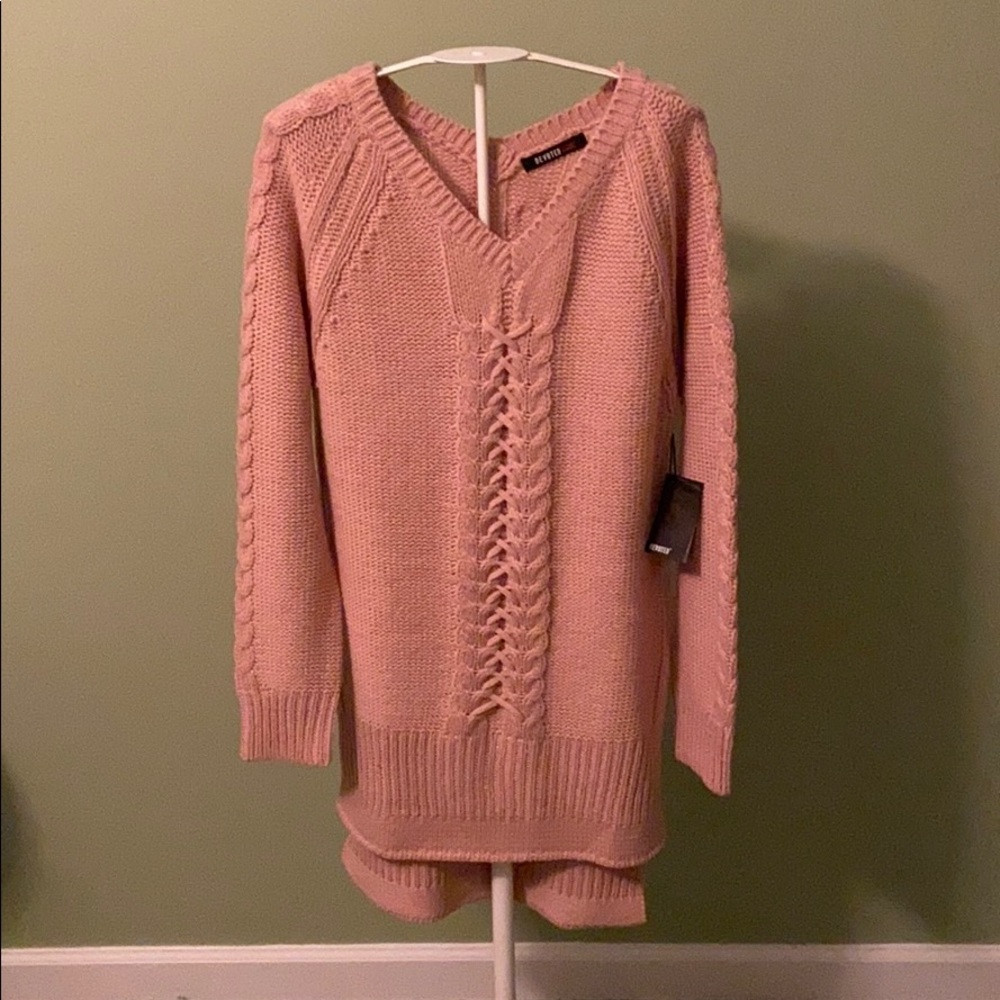 Woman’s NWT Devoted Sweater